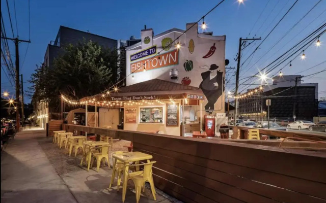 Sonder — Frankford Flats