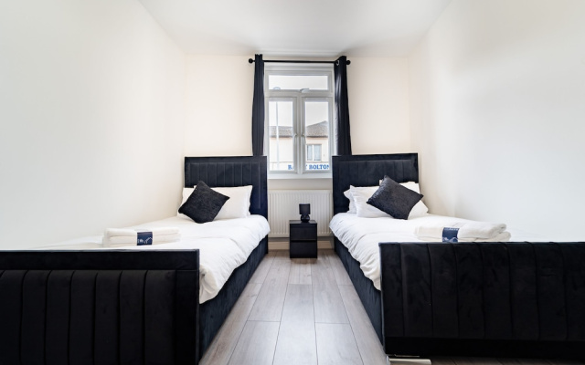 LUX 2bdr Flat Near LTN Airport City Centre