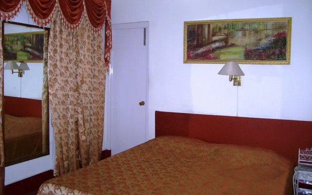 Blue Chip Guest House Kolkata