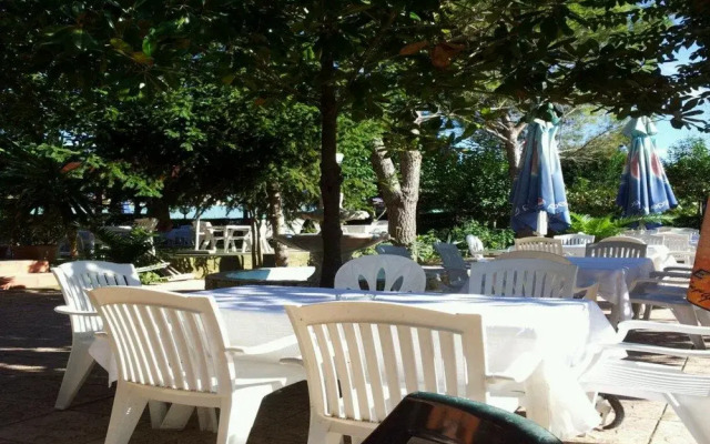 Riza Hotel