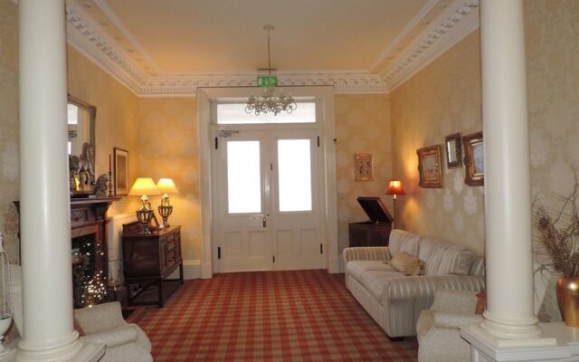 Hunters Quay Hotel