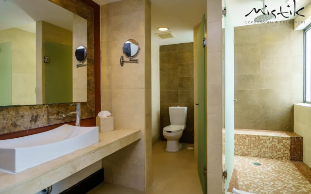 Aldea Thai Luxury By Mistik