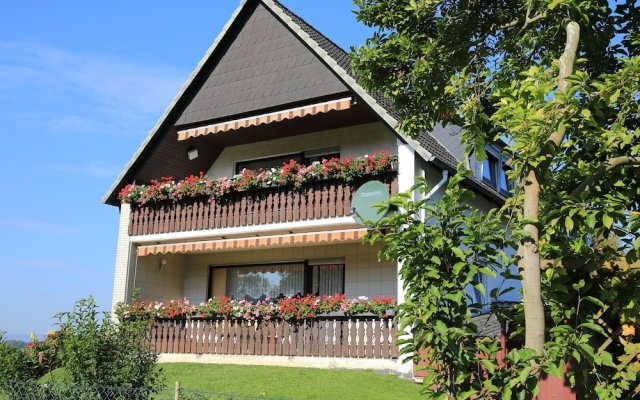 Cozy Apartment near Forest in Hullersen