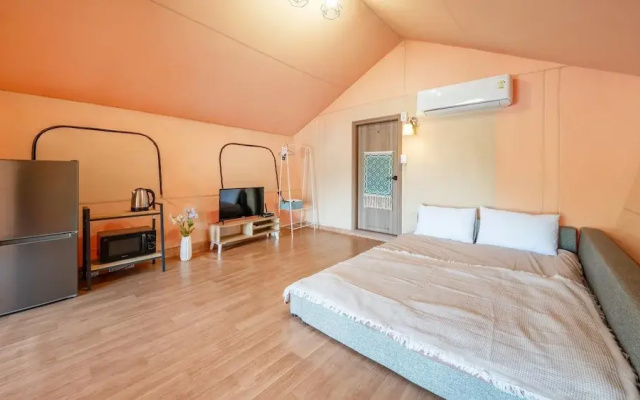 Gapyeong Sanmaeul Glamping