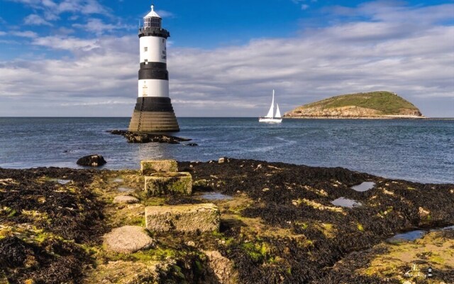 Lon Y Traeth Bed & Breakfast