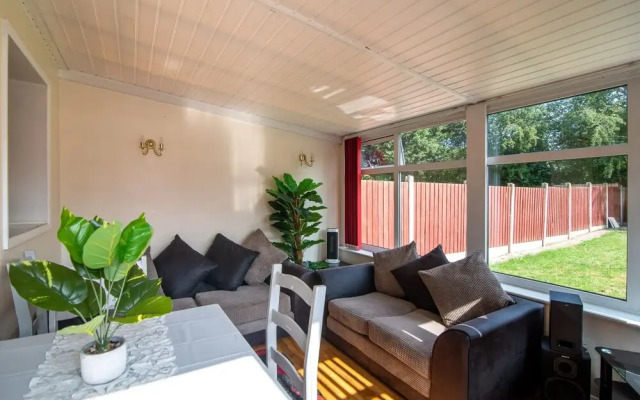 4br-7guests-freeparking-garden-wifi