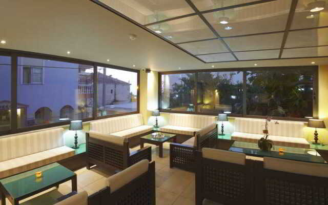 Jason Apartments Hotel