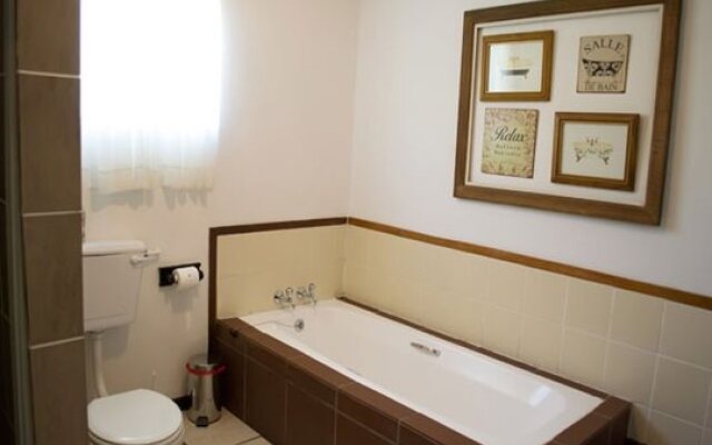 Lily Guesthouse