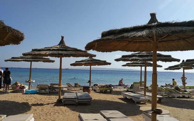 Amigo El-Sokhna Hotel