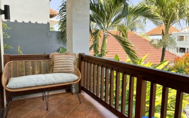Villa 3BR Canggu 5 Mins to Berawa Beach and FINNS – Outside – Tibubeneng