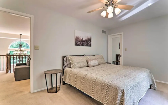 East Stroudsburg Hideaway w/ 2 Community Pools!