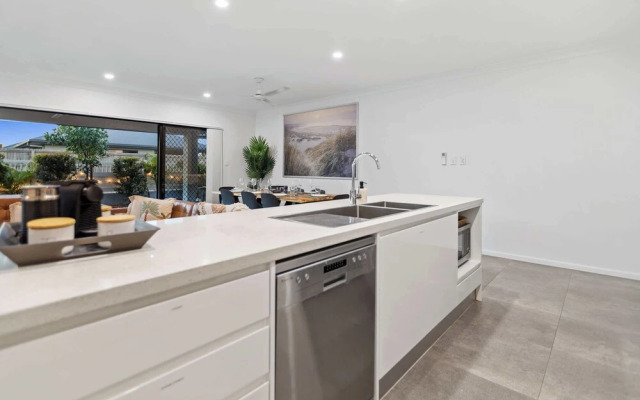 Trinity Oasis Spa BBQ Family Retreat