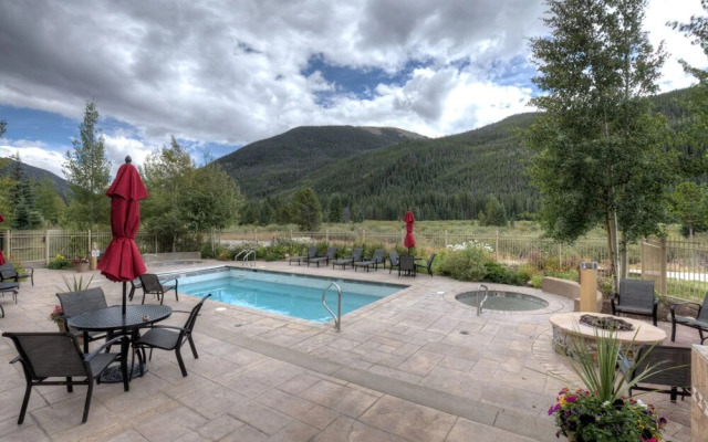 Red Hawk Townhomes by Summit County Mountain Retreats