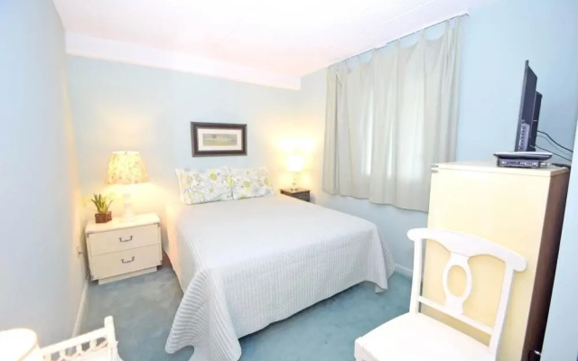 Atlantis 909 2 Bedroom Condo by RedAwning