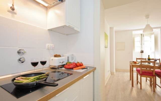 Hello Lisbon City Apartments