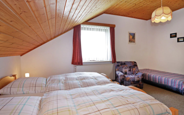 Apartment in Armsfeld With Pool