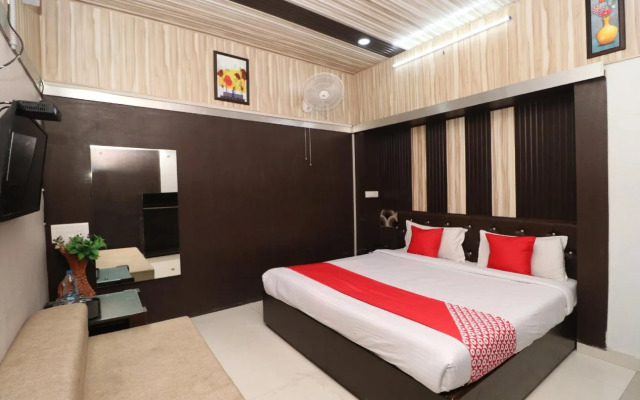 OYO Flagship 70228 Hotel Green Tower