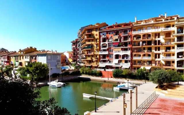 Valencia Port Saplaya Apartamentos