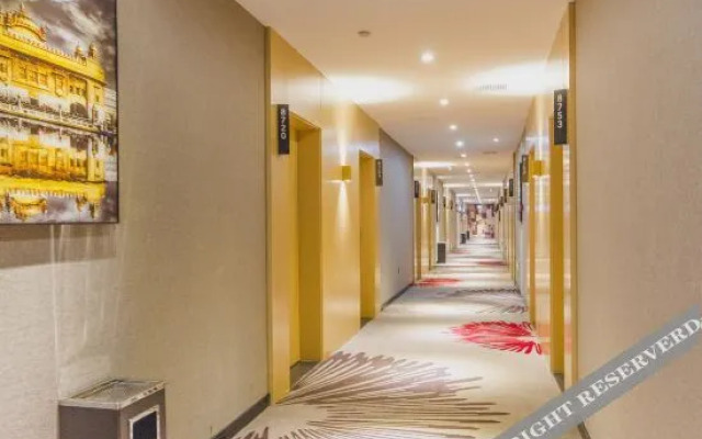 Shankee Hotel (Zhengzhou East Station Kangping Road)