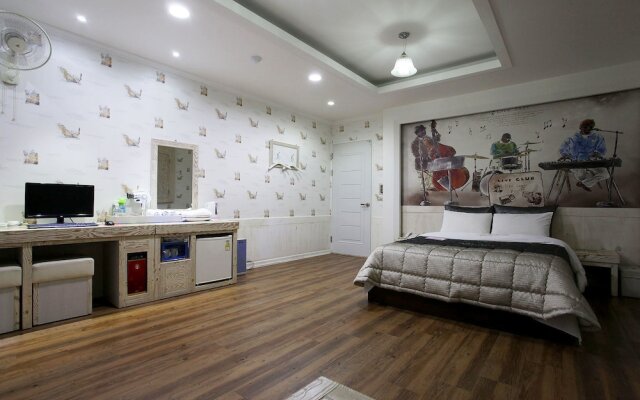 Picasso Motel Daejeon