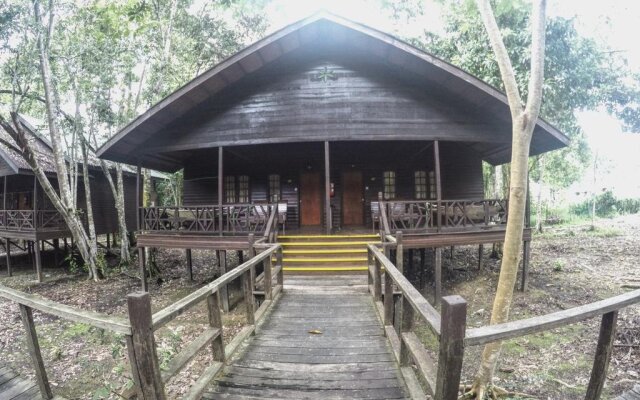 Bilit Rainforest Lodge