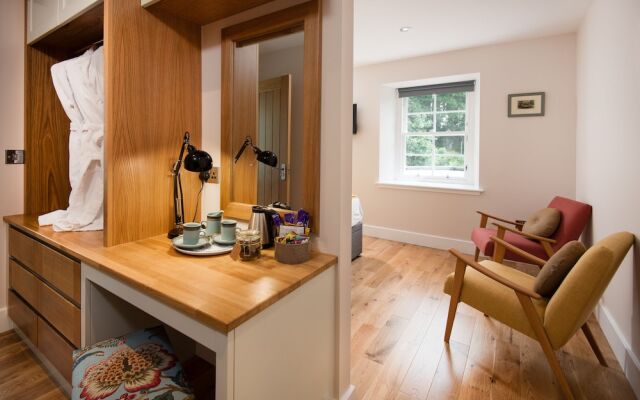 Mill House - self catering sleeps 10