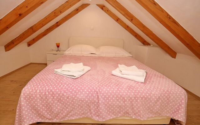 Holiday Home Villa Tonka