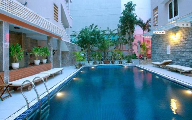 Luxury Nha Trang Hotel