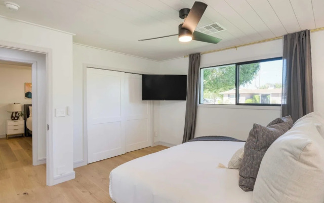 Element by Avantstay Pool, Firepit, Game Room