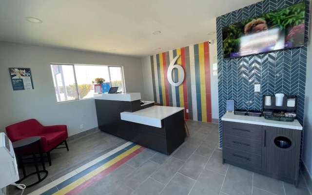 Motel 6 Artesia, NM
