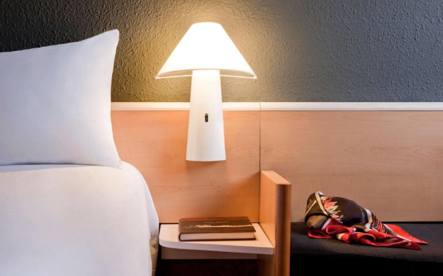 Ibis Provins