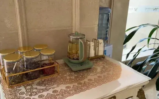 Vienna International Hotel Shaoguan Qujiang Nanhua Temple Wanbo Huacheng Hotel