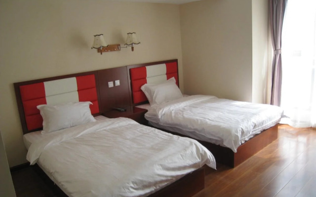 Chun Tian Hui Gu Holiday Hotel