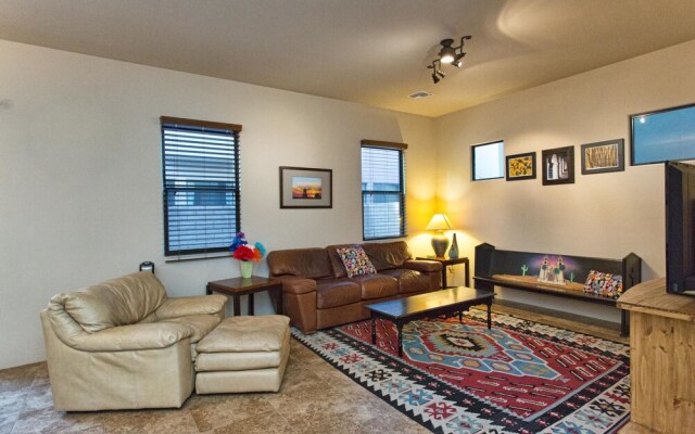 Heart of Tucson By Signature Vacation Rentals