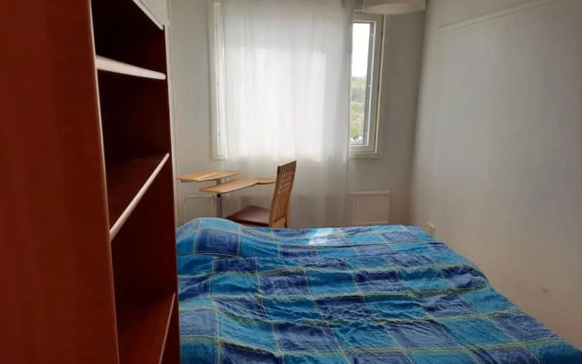 50m2 FREE Parking and Laundry 25min to Center