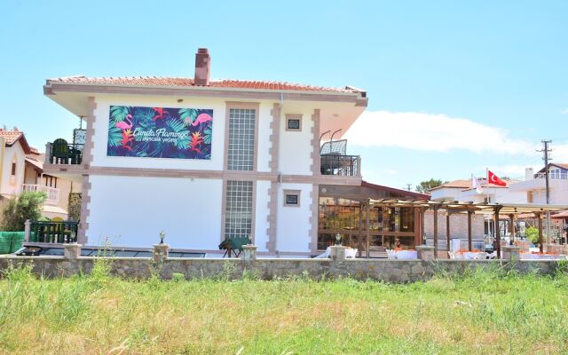 Cunda Flamingo Otel