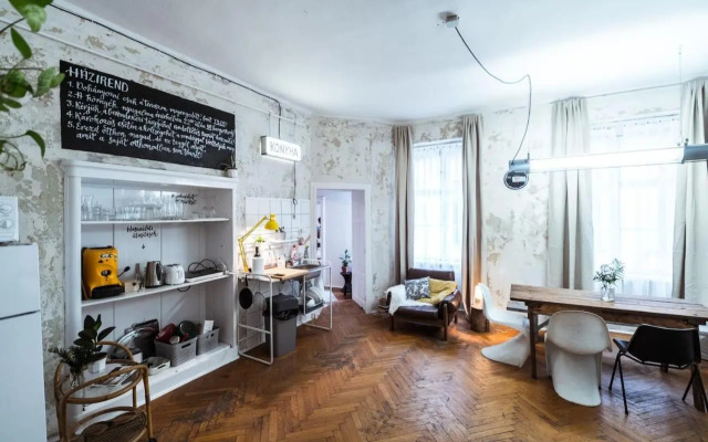 Óvatos apartman