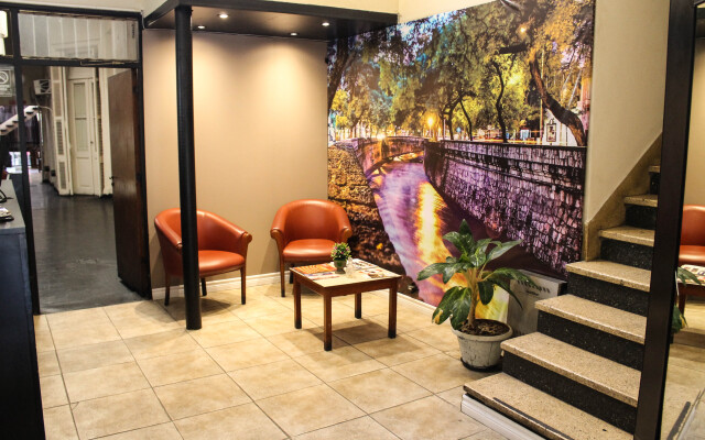 Casi Guemes Hotel