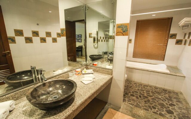 Duta Garden Hotel