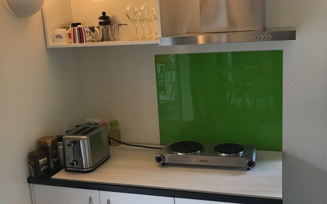 2 BR appartment on Park Hill