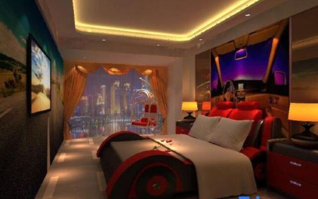 Sanya Fenglin night Theme Hotel