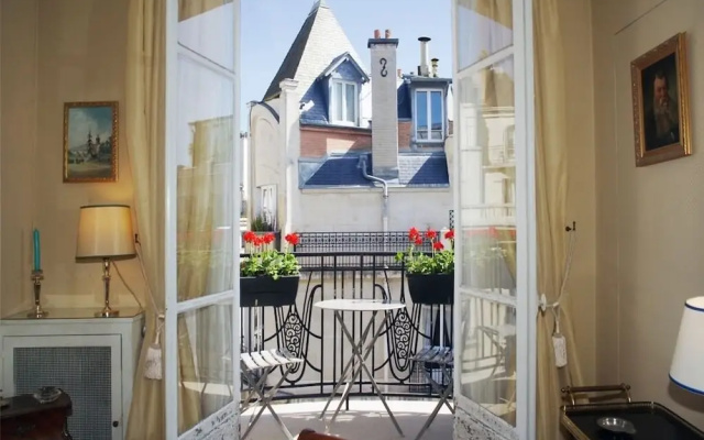216500 - Beautiful 120 sqm duplex apartment for a family or two couples to rent in a privileged area