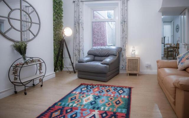 Langland Road - 1 Bedroom Apartment - Mumbles