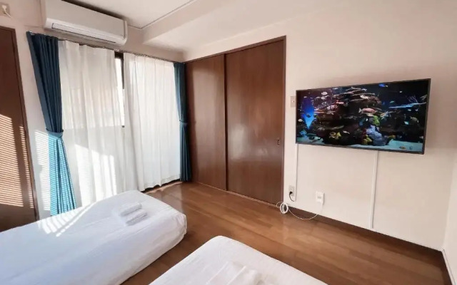 Pine Tree Hotel