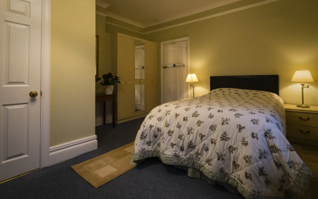 Sandfield Guest House