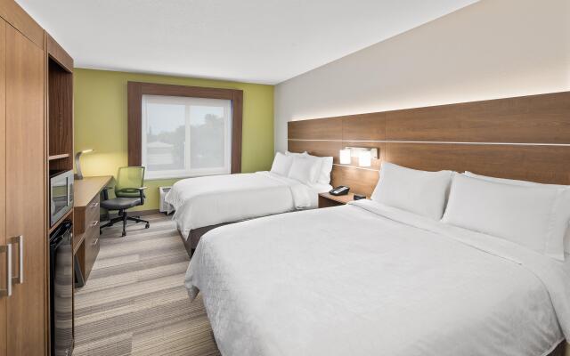 Holiday Inn Express & Suites Palm Bay by IHG