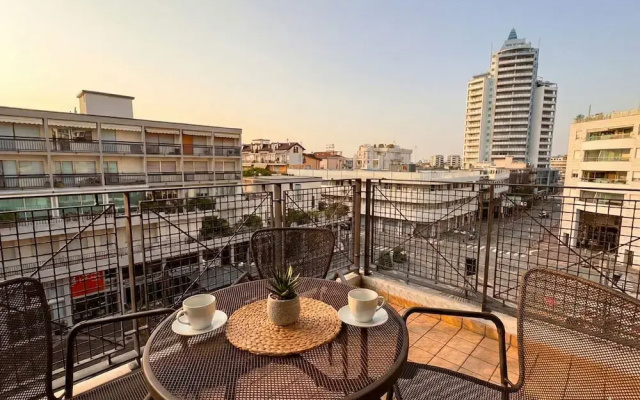 Marconi Deluxe - Penthouse by the Sea
