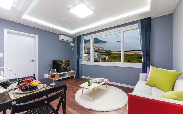 Geoje The Terrace Pension