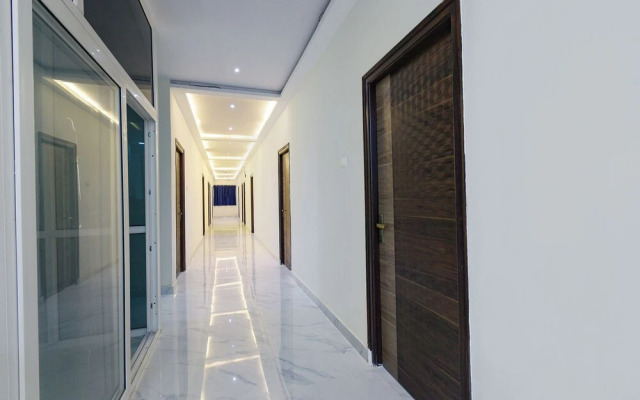 Fabhotel Rr Living Grand