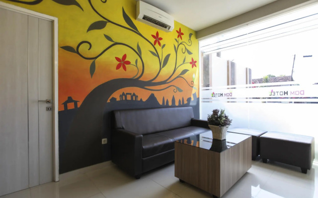 RedDoorz Plus @ Jalan Kaliurang